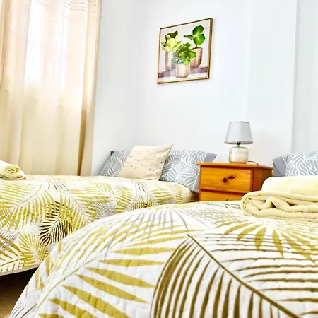 Lejlighed !!! Relaxing View, The Heights With Terrace And Heated Pools, Cristianos Los Cristianos (Tenerife)