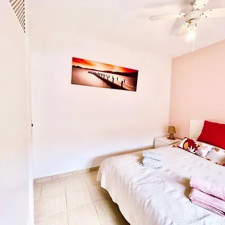 Lejlighed !!! Relaxing View, The Heights With Terrace And Heated Pools, Cristianos Los Cristianos (Tenerife)